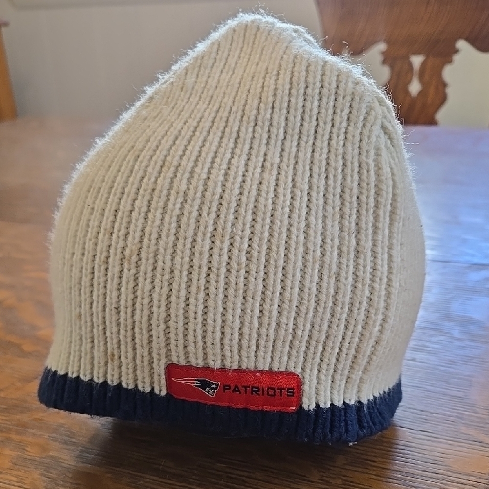 Patriots Beanie - Cream and Blue